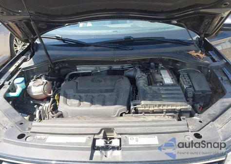 2018 Volkswagen Tiguan 2.0T Se/2.0T Sel z USA, uszkodzony, nr VIN 3VV2B7AX7JM157337